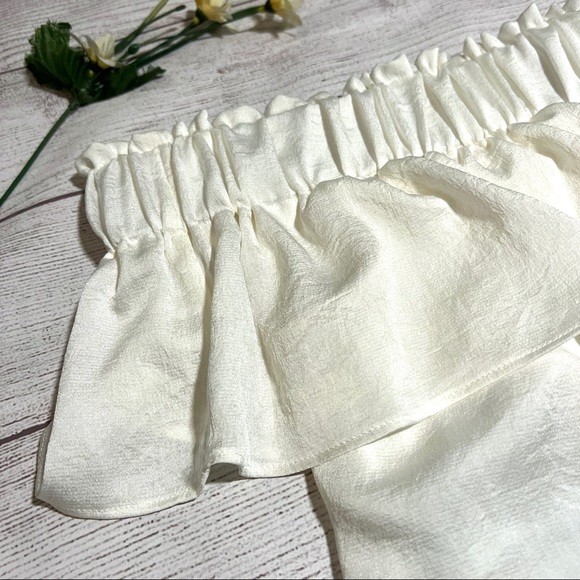 EXPRESS Off The Shoulder Smocked Ruffle Top in Ivory - Picture 4 of 14